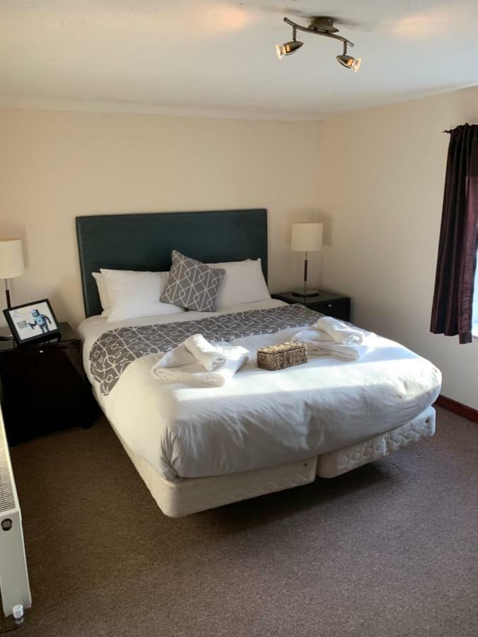The Swan Hotel Almondsbury Luaran gambar